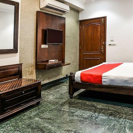 Oyo 1681 Hotel Devansh أُودايبور المظهر الخارجي الصورة
