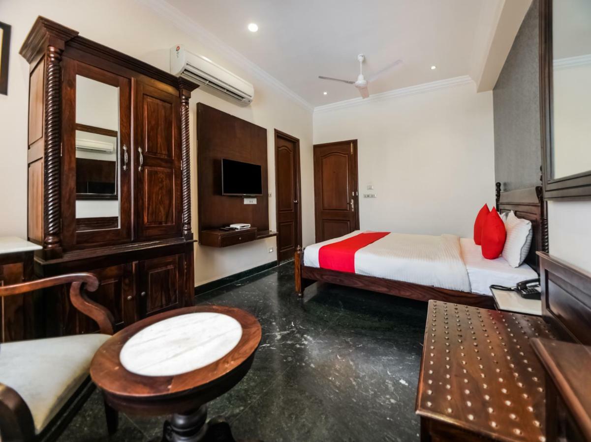 Oyo 1681 Hotel Devansh أُودايبور المظهر الخارجي الصورة